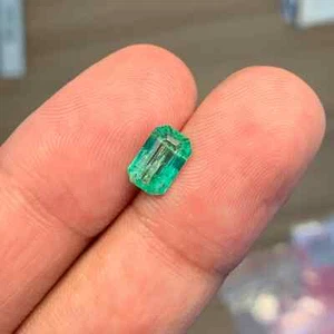 Natural Cut 1.18 Carat Panjshir Green Emerald Emerald Faceted Loose Gemstone - Picture 1 of 11