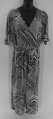 Mono para mujer talla grande Mlle Gabrielle blanco y negro manga corta talla: 2X nuevo con etiquetas Foto 1 de 4