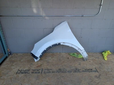 OEM 2011-2015 Ford Explorer 3.5L  FRONT LEFT DRIVER SIDE FENDER Foto 1 de 4