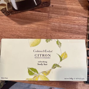 BRANDNEU! 3 Riegel Crabtree & Evelyn Citron Honey & Coriander Body Bars. 4,9 Oz E - Bild 1 von 4