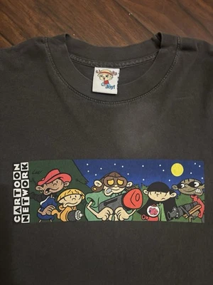 Camiseta con logotipo de caja de al lado para niños Foto 1 de 3