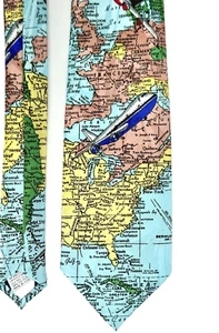 Neuheit Krawatte handgefertigt Weltkarte Flugzeuge Reisen um die Welt mehrfarbig Fratello - Bild 1 von 12