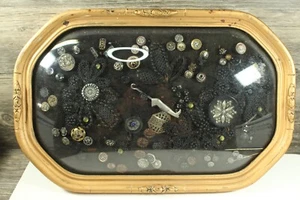 Antique  Victorian display Frame w/ Bubble Glass, buttons, button hook, lace,pin - Picture 1 of 10