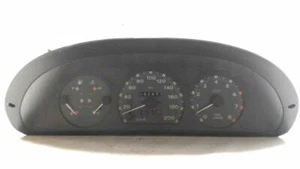 Tablero de instrumentos velocímetro arañazos en cristal 46461400 FIAT PUNTO (176) 55 1.1 - Imagen 1 de 5