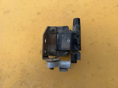 OEM 1995 NISSAN Hardbody PICKUP Ignition Coil 4 Cylinder WORKING! - Imagem 1 de 4