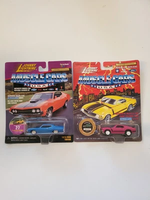 Johnny Lightning Muscle Cars EE. UU. 1970 Boss 302 y 1970 Torino Foto 1 de 2