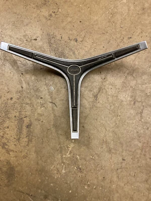 Anillo de cuerno de jabalina AMC 1969. Completo Foto 1 de 4