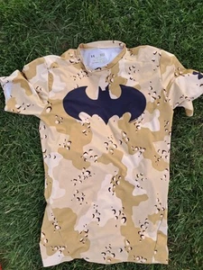Under Armour Batman Shirt Men Large Brown Sand Camo Heat Geat Compression Marvel - Picture 1 of 3