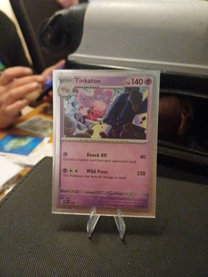 Tinkaton - 140 (Cosmo Holo) - SV: Scarlet & Violet Promo Cards (SVP) Holo - Image 1 of 2