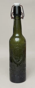 Alte Bier Bügel Flasche geprägt GERMANIA BRAUEREI WIESBADEN Porzellanverschluss - Bild 1 von 11