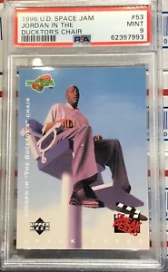 1996 UD SPACE JAM MICHAEL JORDAN, #53 JORDAN SULLA SEDIA DUKTORS, PSA NUOVO DI ZECCA 9 - Foto 1 di 2