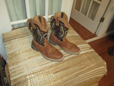 Botas occidentales Bufalito de cuero marrón punta cuadrada tachonadas juveniles talla 1 Mex 21 Foto 1 de 4