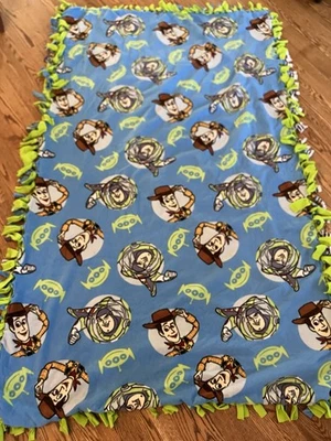 Manta polar atada hecha a mano Disney Toy Story 46x84 Foto 1 de 4