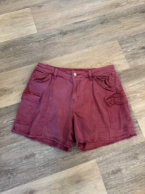 Maurices Shorts 14 Womens Plum Wine Mid Rise Raw Hem Cargo Pockets Zip Fly NWOT - Image 1 of 3