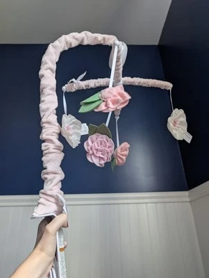 The Peanutshell Cuna Móvil para Niñas - Rosa Musical Cuna Móvil con 12... Foto 1 de 4