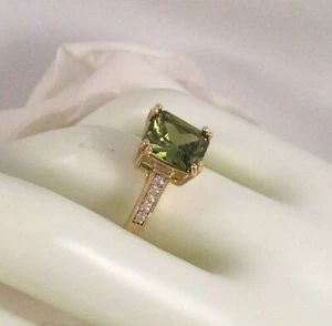 Vintage Jewelry Gold Ring Peridot White Sapphires Antique Deco Jewellery 10 U - Picture 1 of 9