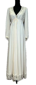 Vintage - 1960s Claire Sandra Lucie Ann Nightgown/Robe/Peignoir Set Size S Ivory - Picture 1 of 17