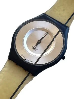 Винтаж 1996 SWATCH кожи классический чисто линия ультра тонкий SFB101 - Изображение 1 из 4
