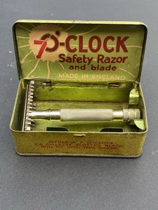 Vintage Gillette “7’ O Clock” Open Comb Shaving Set with Green Carrying Tin - Picture 1 of 15