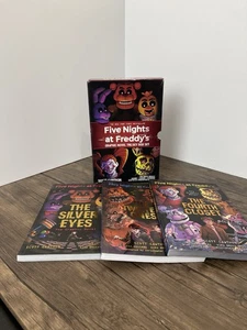 Five Nights at Freddy's Graphic Novel Trilogy Box Set Scott Cawthon pre-owned - Picture 1 of 22