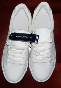 nautica white tennis shoes