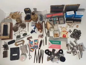 Lot de Brocante Objets de Vitrine Fonds de Tiroirs - Picture 1 of 11