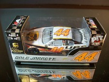 Dale Jarrett #44 UPS Racing 2007 Toyota Camry 1:64 M.A. Pit Stop