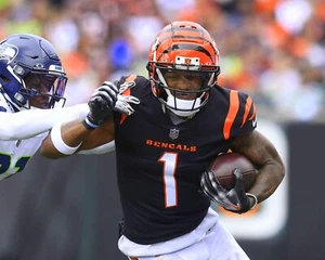 8x10 Photo JA’MARR CHASE Cincinnati Bengals WR NFL Receiver Super Bowl LSU - Picture 1 of 1