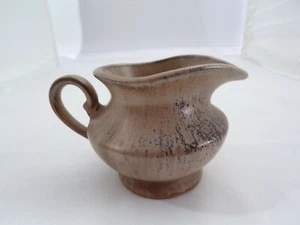 Vintage Blue Mountain Pottery Creamer Rare Mocha Glaze 3" Tall Crafted Canada - Foto 1 di 7