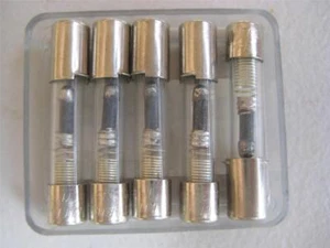 5X Fusible Littelfuse N 333 1/4, 2/10, 3/10, 4/10, 1/2 o 7/10 Bus 125v Soplado Lento - Imagen 1 de 10