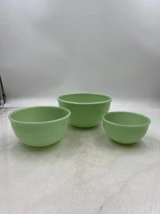 Vintage Fire King Jadeite Mixing Bowls Set 3 Nesting Oven Ware USA Glass Kitchen - Picture 1 of 19