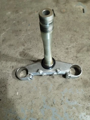 Yamaha YZF R6 2003 2004 06-09 R6S abrazaderas inferiores horquillas triple árbol *rectas Foto 1 de 4