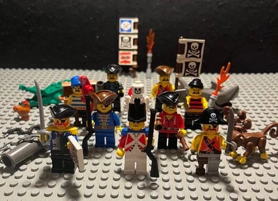Lote de minifiguras LEGO vintage (pirata, animales, accesorios y más) Foto 1 de 4