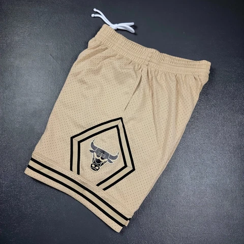 100% Authentic 1997 Chicago Bulls Mitchell Ness Swingman Shorts M 40 jordan Cover