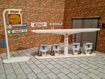 Petrol Pump Model Kit With Sign 1:50 Scale Model Truck Garage Diorama Corgi WSI - Image 1 of 4