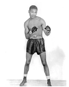 Foto de Boxing Legend Sugar Ray Robinson 8x10 #1 - Imagen 1 de 2