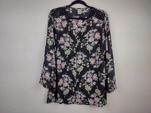 TERRA & SKY V-neck Black Floral Lightweight Top w/ Hidden Buttons, Sz 0X, 14W - Picture 1 of 11