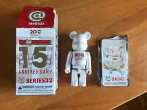 SERIES 32 (BASIC LETTER R) 20th Anniversary 100% Be@rbrick Bearbrick - Picture 1 of 2