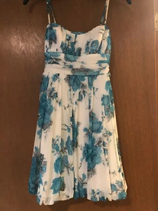 GIRLS FLORAL PARTY DRESS GIRLS SIZE MEDIUM BEAUTIFUL CONDITION GENTLY WORN - Picture 1 of 4