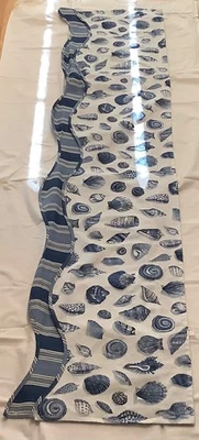 Waverly Cenefa de Bolsillo de Varilla de 2 Niveles, Azul/Blanco Conchas y Rayas, 75 pulgadas W x 17,5 pulgadas L Foto 1 de 4