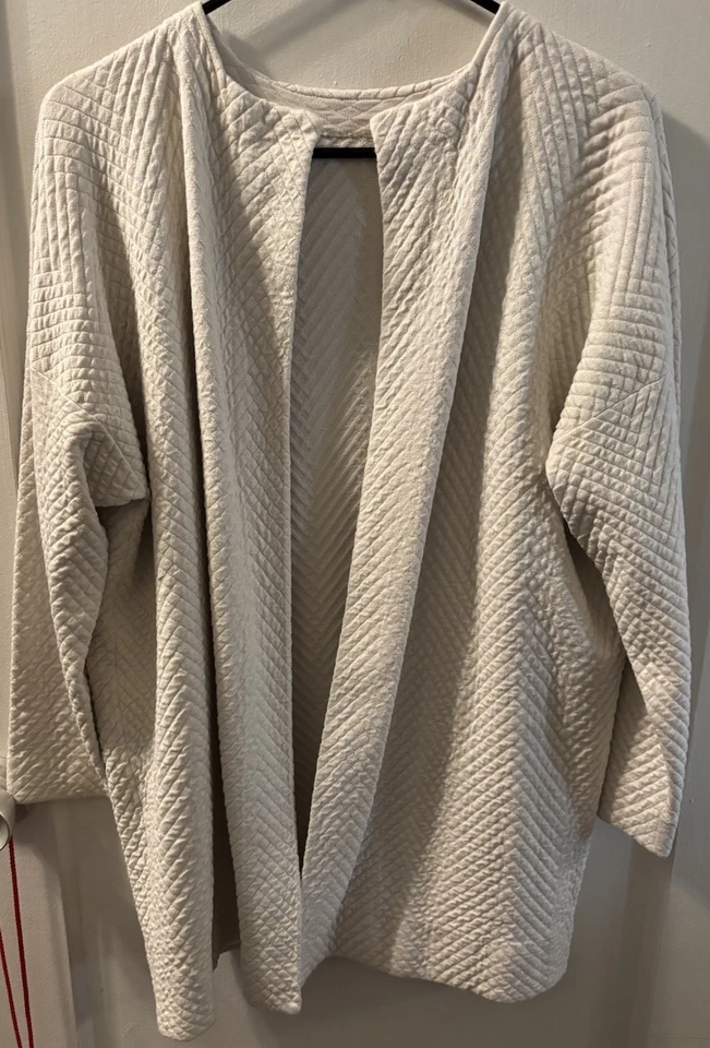 Suéter cárdigan acolchado de seda de algodón orgánico grande (estimado) Eileen Fisher Foto 1 de 4