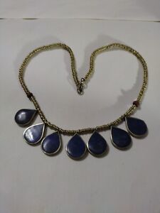 Collier larme vintage perles métalliques lapis-lazuli