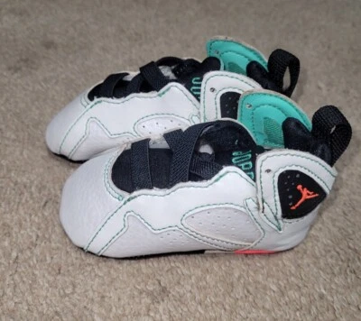 Nike Air Jordan VII 7 305076-138 Retro Blanco INFRARROJO 23 Negro Verde Infantil 3C Foto 1 de 4