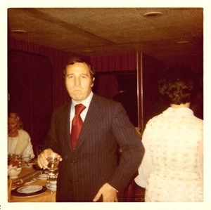 Vintage Found Photo 1960s Man in Suit & Tie Drinks Cocktail at Party Reception - Picture 1 of 2