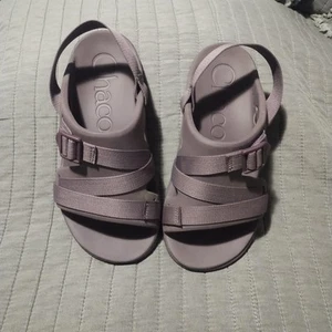 Sandalia deportiva Chaco para mujer 8 chillos zapato sin cordones púrpura con tiras deporte al aire libre - Imagen 1 de 10