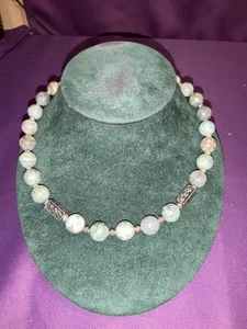 "Collar de peltre turquesa africana detalles tono plata 18"" piedras preciosas naturales" - Imagen 1 de 12