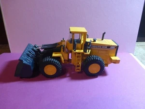 volvo chargeuse L330C , volvo BM 540,volvo BM A35,  volvo BM A25 echelle:  1/50 - Photo 1/7