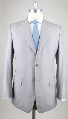 Kiton Light Gray Super 180s Suit - 44/54 - (UA90/989728/W2/R7) - Image 1 of 4