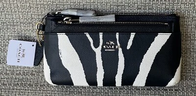 Cartera COACH 52347 de cuero texturizado en relieve con estampado de cebra con bolsa emergente Foto 1 de 4