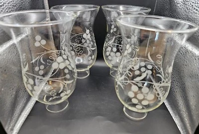 De colección 5 7/8" Vidrio Huracán Vela Lámpara Pantalla Chimenea Grabado Uva Lote De 4  Foto 1 de 4